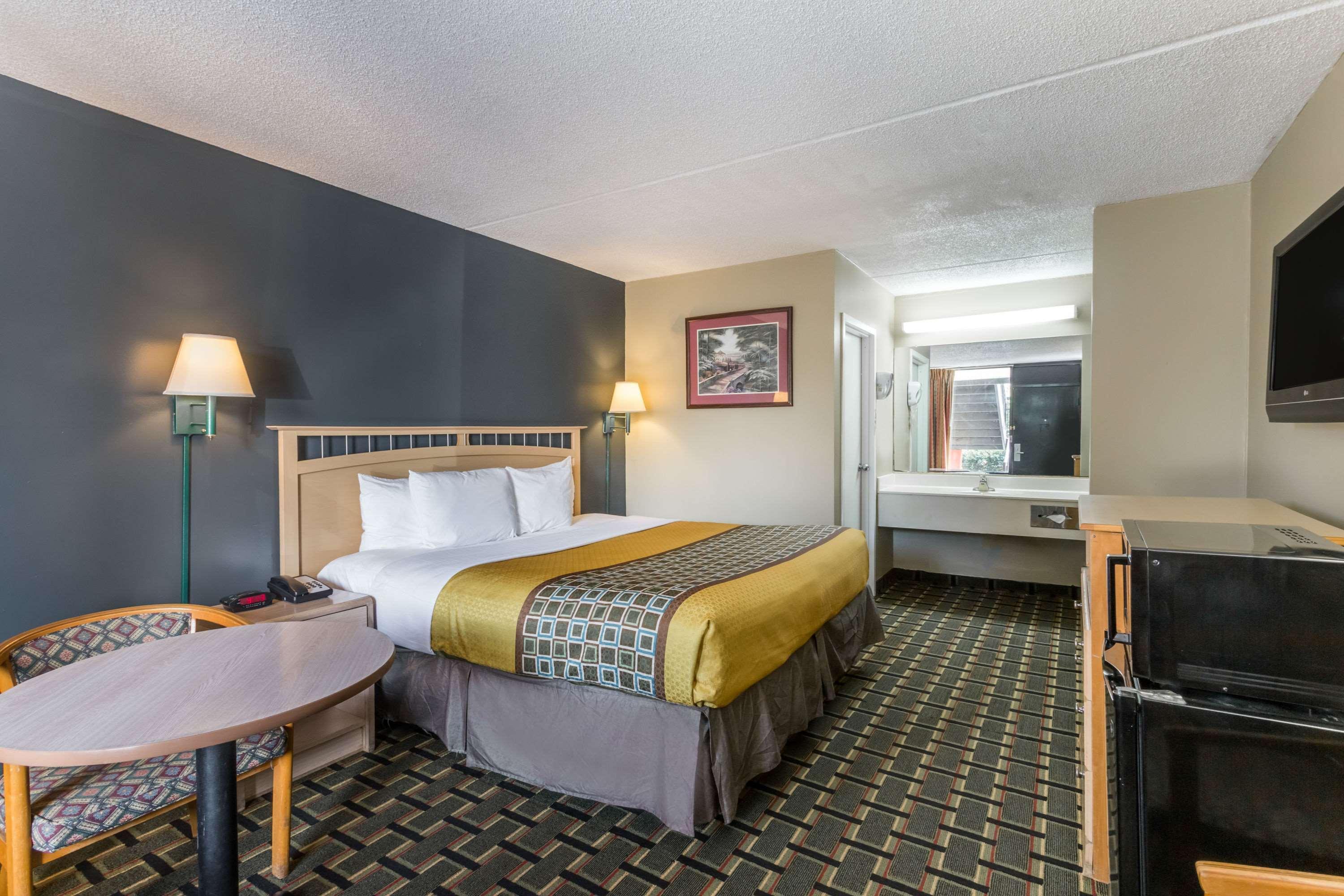 Travelodge By Wyndham Savannah Area/Richmond Hill Zewnętrze zdjęcie