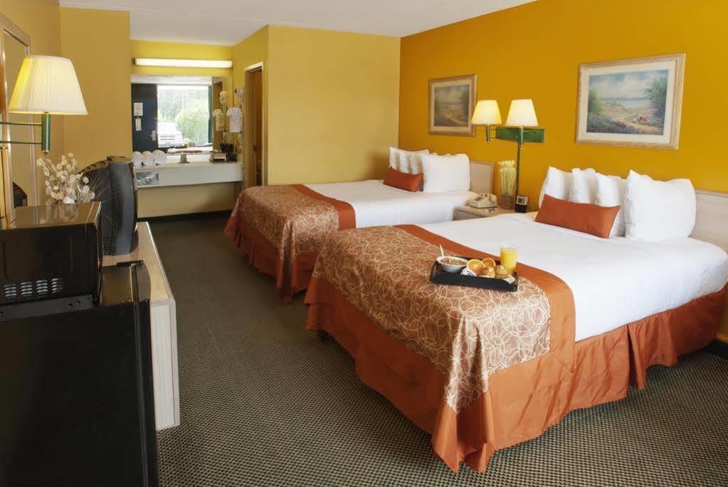 Travelodge By Wyndham Savannah Area/Richmond Hill Pokój zdjęcie