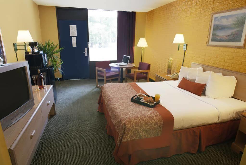 Travelodge By Wyndham Savannah Area/Richmond Hill Zewnętrze zdjęcie